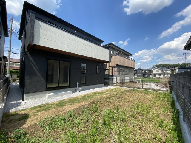 入間市野田・全1棟　新築一戸建　～収納豊富・駐車並列3台可～の外観