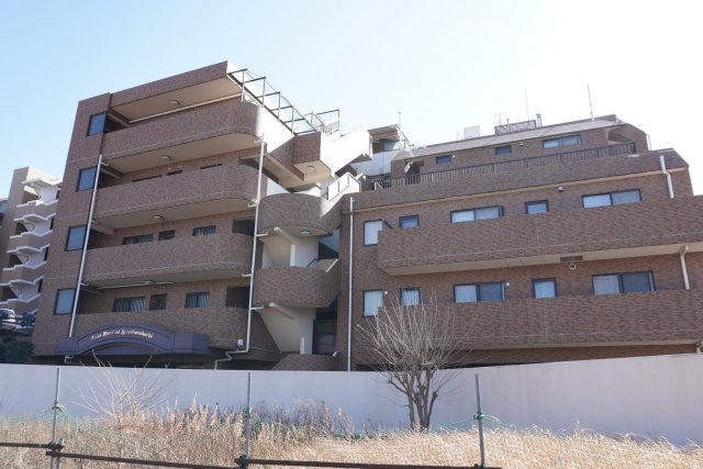 ライオンズマンション谷塚仲町の外観