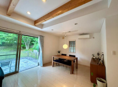 【居間・リビング】 | 大津市北比良1036-28　中古戸建