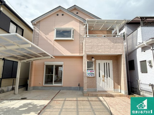 泉大津市清水町　中古一戸建ての外観|周辺は落ち着いた街並みの住宅地！子育てがしやすい住環境です！気になることがありましたら、お気軽にお問い合わせください！