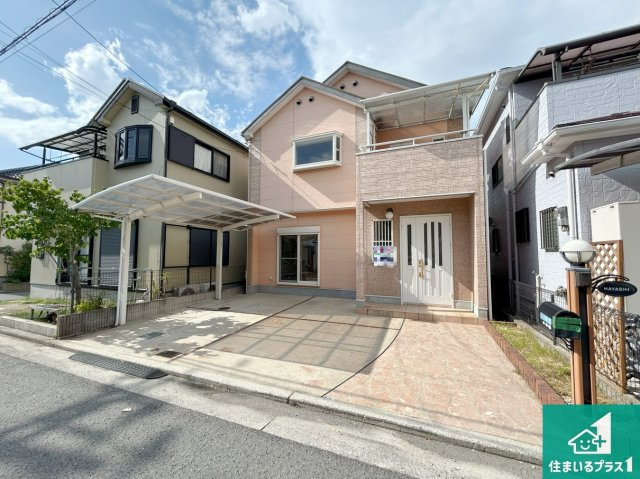 泉大津市清水町　中古一戸建ての外観|周辺は落ち着いた街並みの住宅地！子育てがしやすい住環境です！気になることがありましたら、お気軽にお問い合わせください！