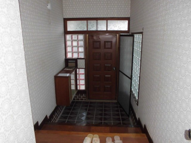 小林市野尻町の玄関