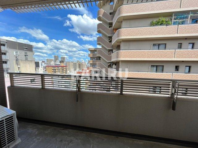 ウィスタリア京橋のバルコニー