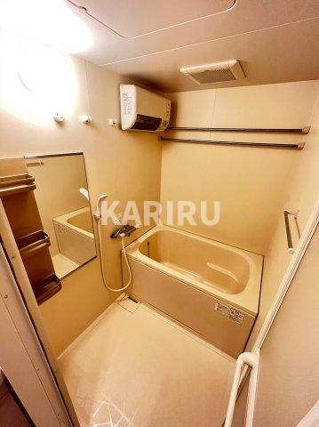 ウィスタリア京橋の浴室