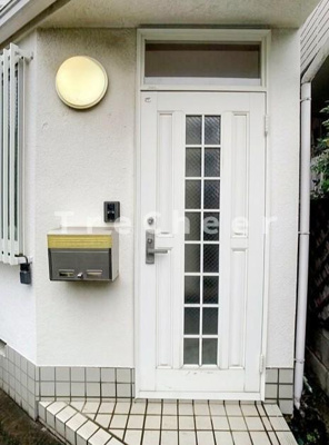 【エントランス】 | モモハウスカスヤ