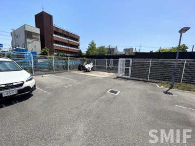 【駐車場】 | Elementary　Place