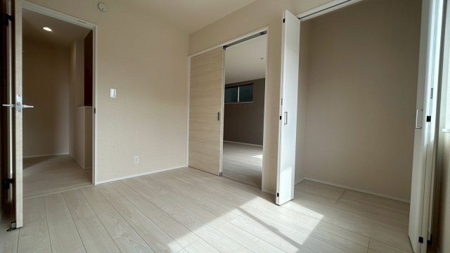 富士市富士岡１４期　全１棟の洋室|現地撮影