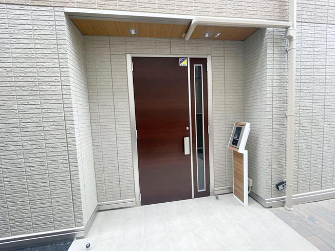 【エントランス】 | DROOM八幡町