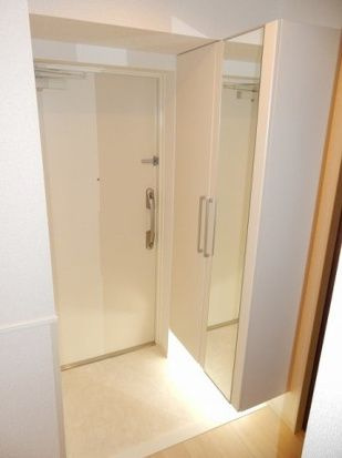 リバティーズＳＡＧＡ．Ⅱの玄関