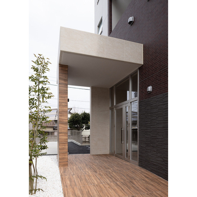 モアプラス井尻インディヴィのエントランス