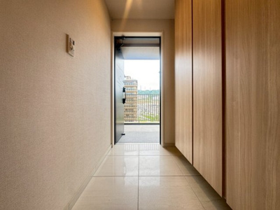 【玄関】 | ジオ彩都いろどりの丘　