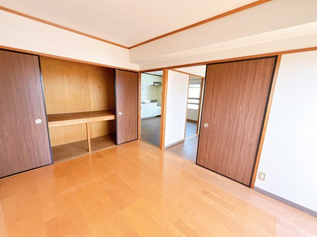 エシール共和の洋室