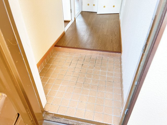 エシール共和の玄関
