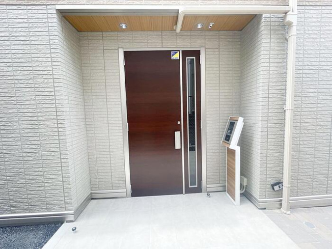 【エントランス】 | DROOM八幡町