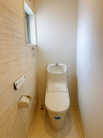 高師浜1丁目　平成30年築のトイレ