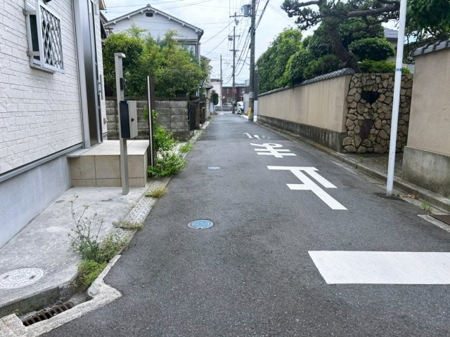 高師浜1丁目　平成30年築の前面道路含む現地写真