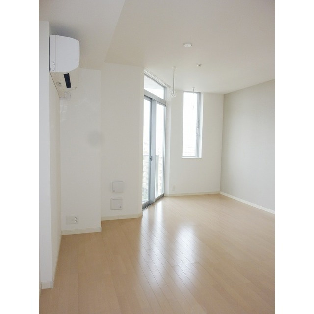 ラクレイス西新レジデンシャルタワーの居間・リビング