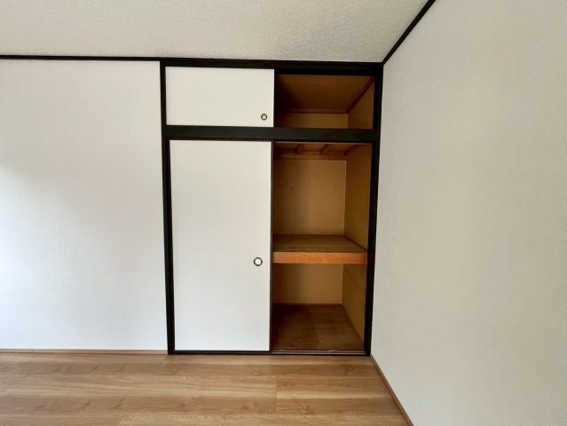 【収納】 | 阿見町大室　中古戸建 | 全居室収納スペースあり！荷物が多くても十分に納まります(^^♪