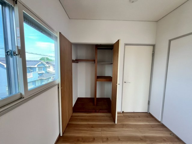 【収納】 | 阿見町大室　中古戸建 | 居室にゆとりが持てる大収納クローゼット付き♪