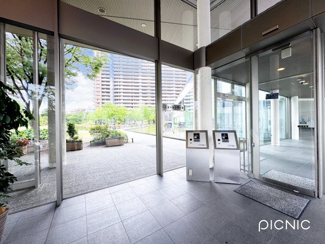 ニュートンプレイスのエントランス