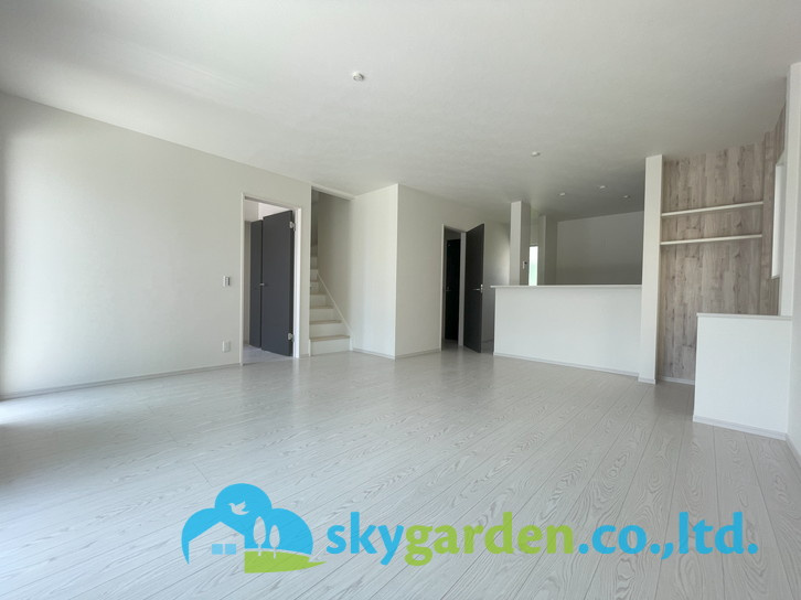 藤沢市西富4期　新築戸建　全2棟2号棟の居間・リビング