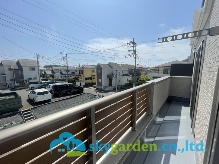 藤沢市西富4期　新築戸建　全2棟2号棟のバルコニー