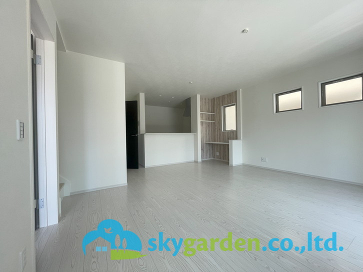 藤沢市西富4期　新築戸建　全2棟2号棟の居間・リビング