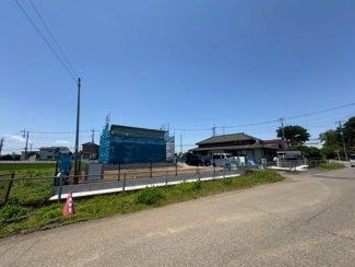 【前面道路含む現地写真】