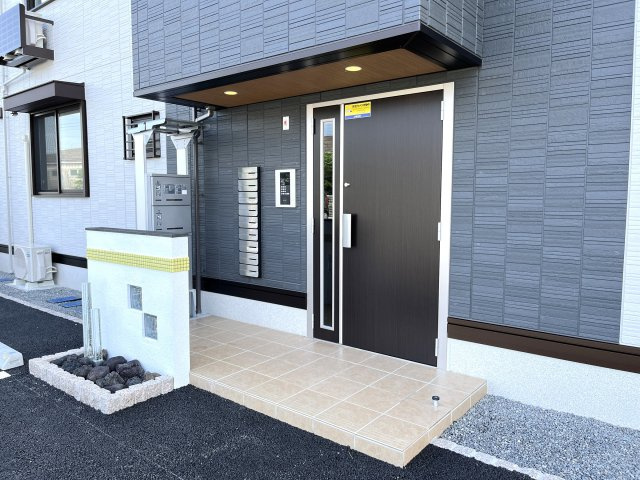 ＷＭ新八代　Ｂ棟のエントランス