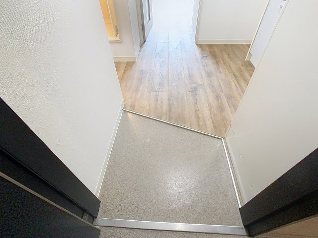 マンション光の玄関