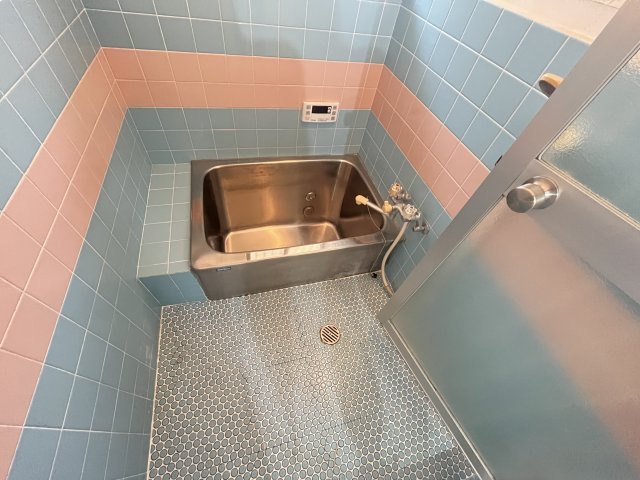 藤沢台6丁目テラスハウスの浴室