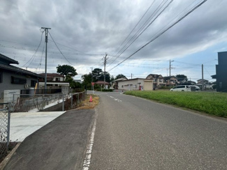 【前面道路含む現地写真】