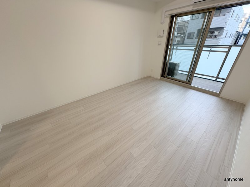 プレサンス芦原橋ヴィブラス　仲介手数料無料の居間・リビング