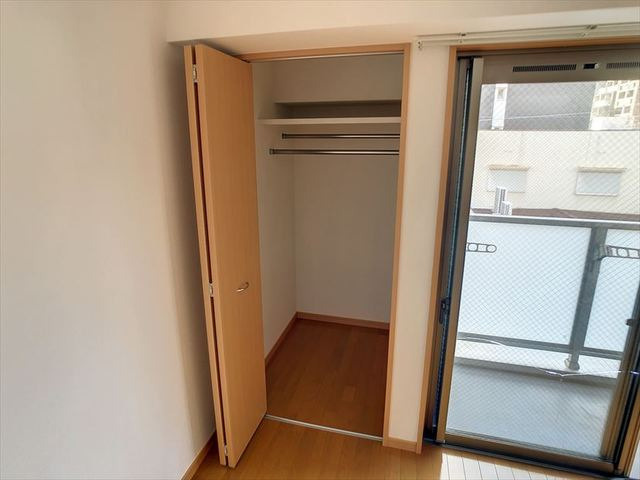 オリエンタル天神南の収納