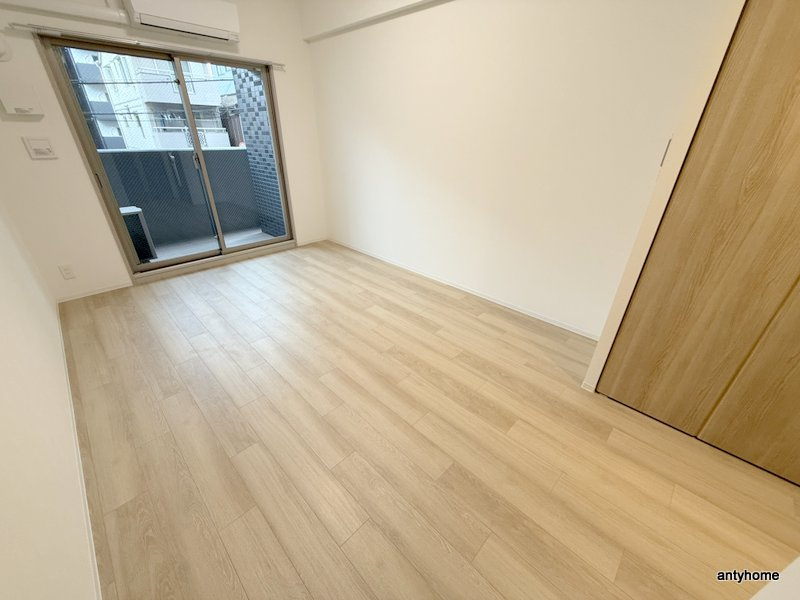 プレサンス芦原橋ヴィブラス　仲介手数料無料の寝室