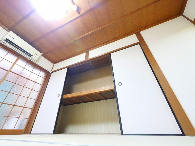 杉山連棟の収納|ちょっとした収納スペースも充実しています