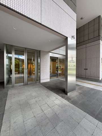 豊洲シエルタワーのエントランス