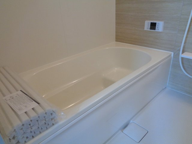 君の名を呼ぶの浴室