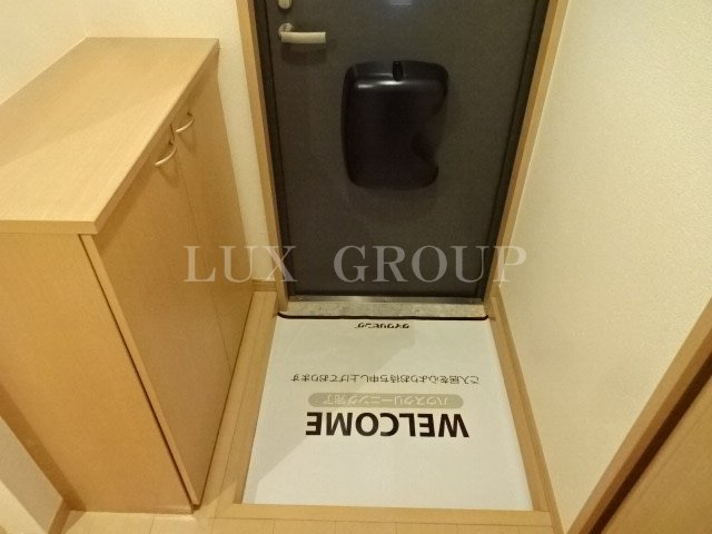 【玄関】 | リビングタウン西寺方町