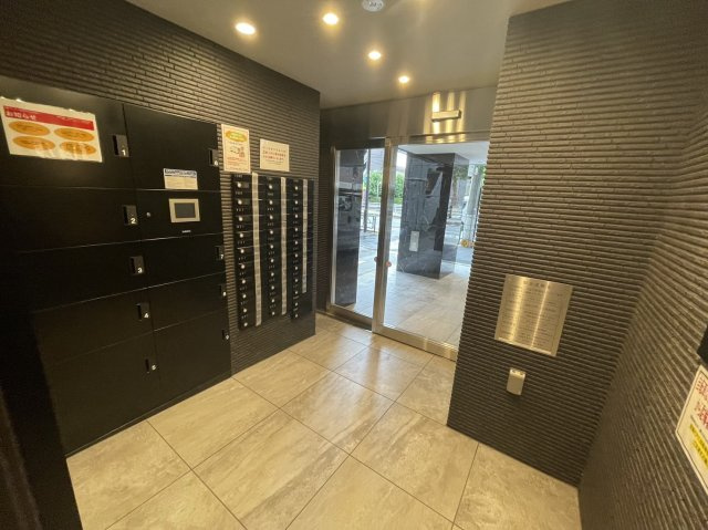 アイルプレミアム本駒込のエントランス