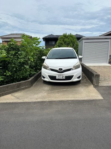 中村４丁目　中古戸建の駐車場