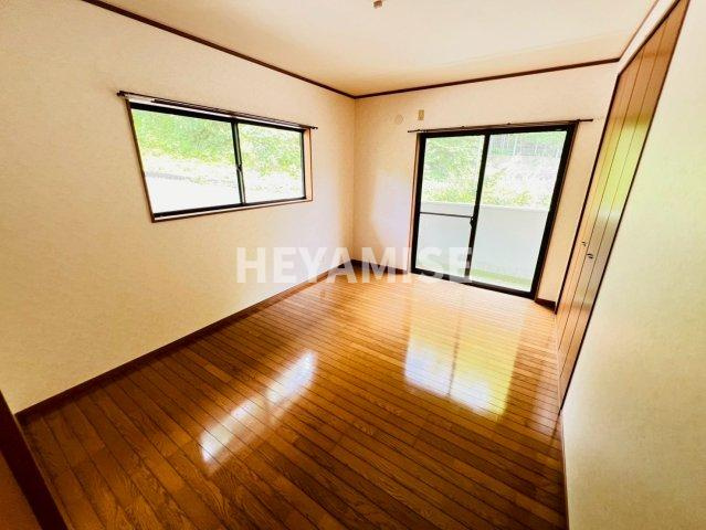 ドリームサンシャインの洋室