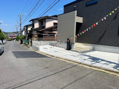 【前面道路含む現地写真】 | 東酒々井４丁目１号棟 | 最短即日のご見学も承ります。お気軽に０４７６－３７－３８８８までお問合せ下さい。