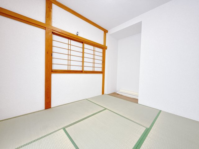 【中古戸建】本庄市今井の和室|■1階和室｜のんびりと落ち着きのある和室は、客間やお子様のお昼寝スペースとしても活躍します。