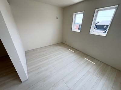 【洋室】 | 紫波町桜町才土地 | 木本来の色味を生かした温もりあるフローリングです。