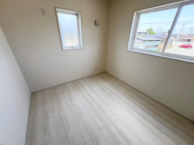 【洋室】 | 紫波町桜町才土地 | 寝室にもワークスペースにもぴったりな、ちょうどいい広さです。