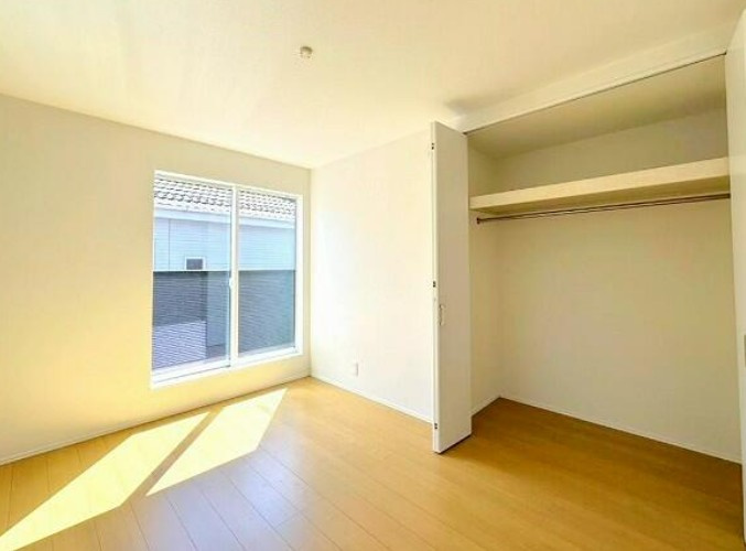 【未入居】鶴ヶ島市太田ヶ谷未入居住宅の洋室|同じく6帖洋室です☆
