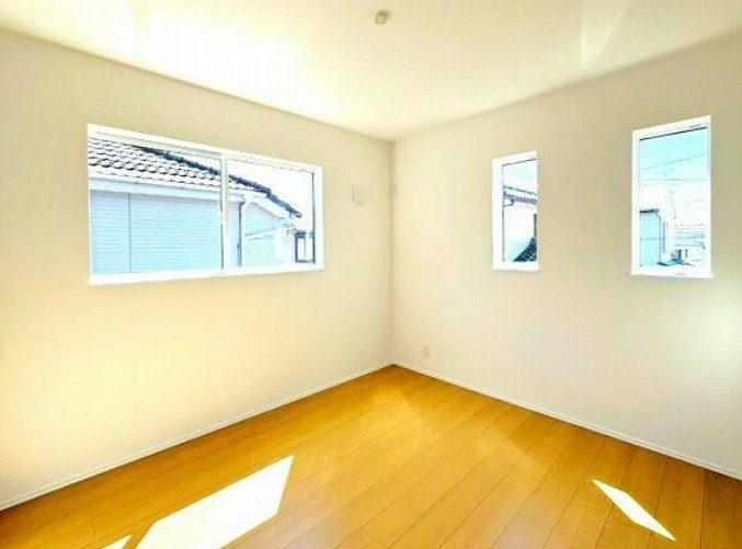 【未入居】鶴ヶ島市太田ヶ谷未入居住宅の洋室|2F南 5.2帖洋室です！