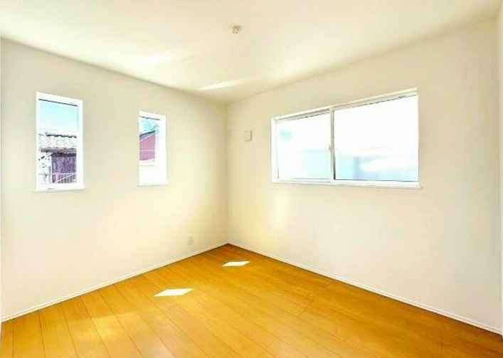 【未入居】鶴ヶ島市太田ヶ谷未入居住宅の洋室|2F北 5.2帖洋室です！