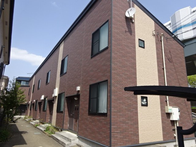 ラトゥール桜丘の外観